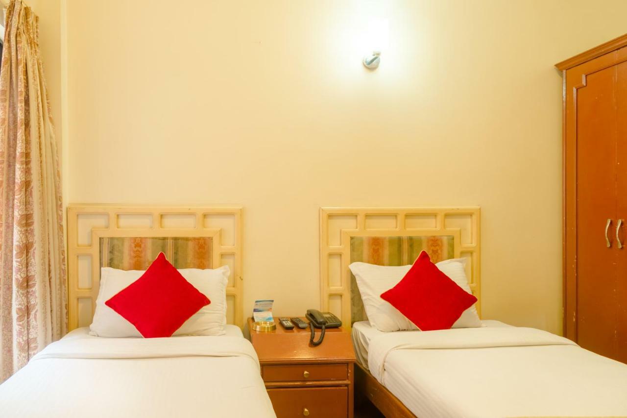 Skyline Hotel Kathmandu Buitenkant foto