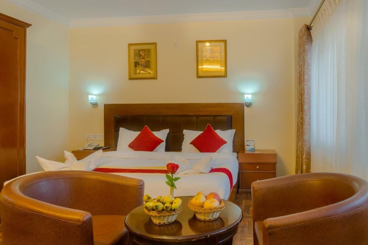 Skyline Hotel Kathmandu Buitenkant foto