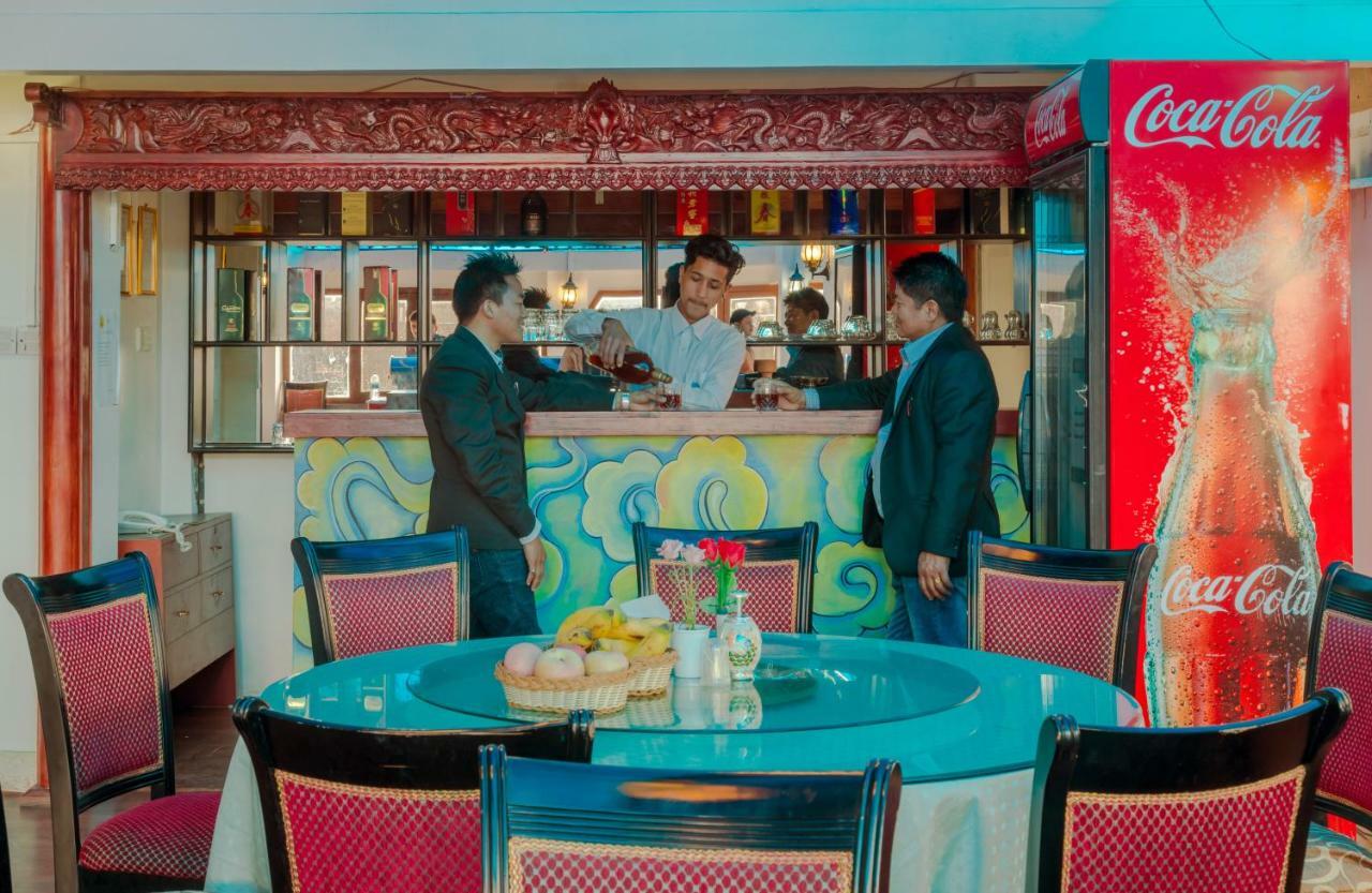 Skyline Hotel Kathmandu Buitenkant foto