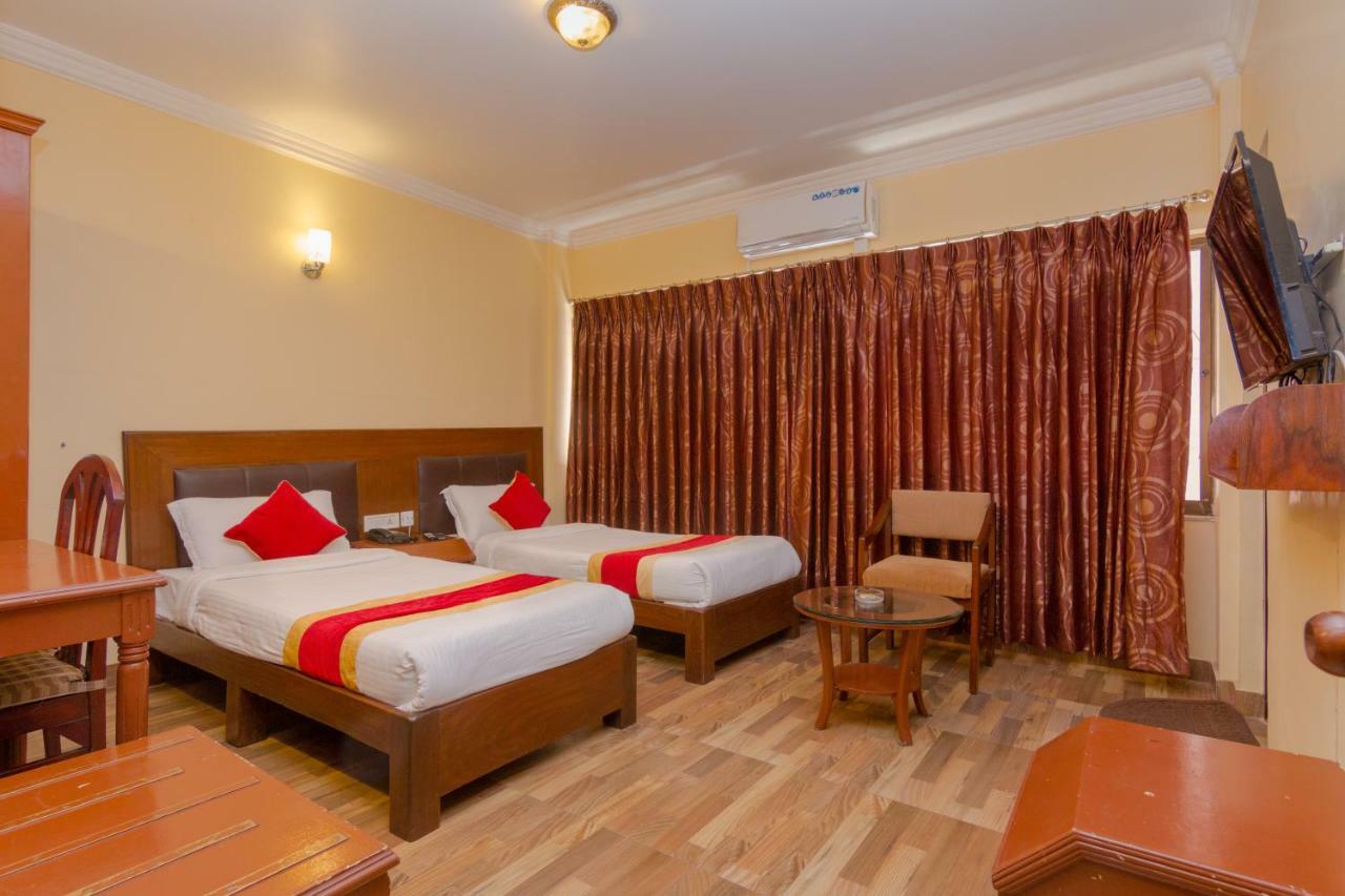 Skyline Hotel Kathmandu Buitenkant foto